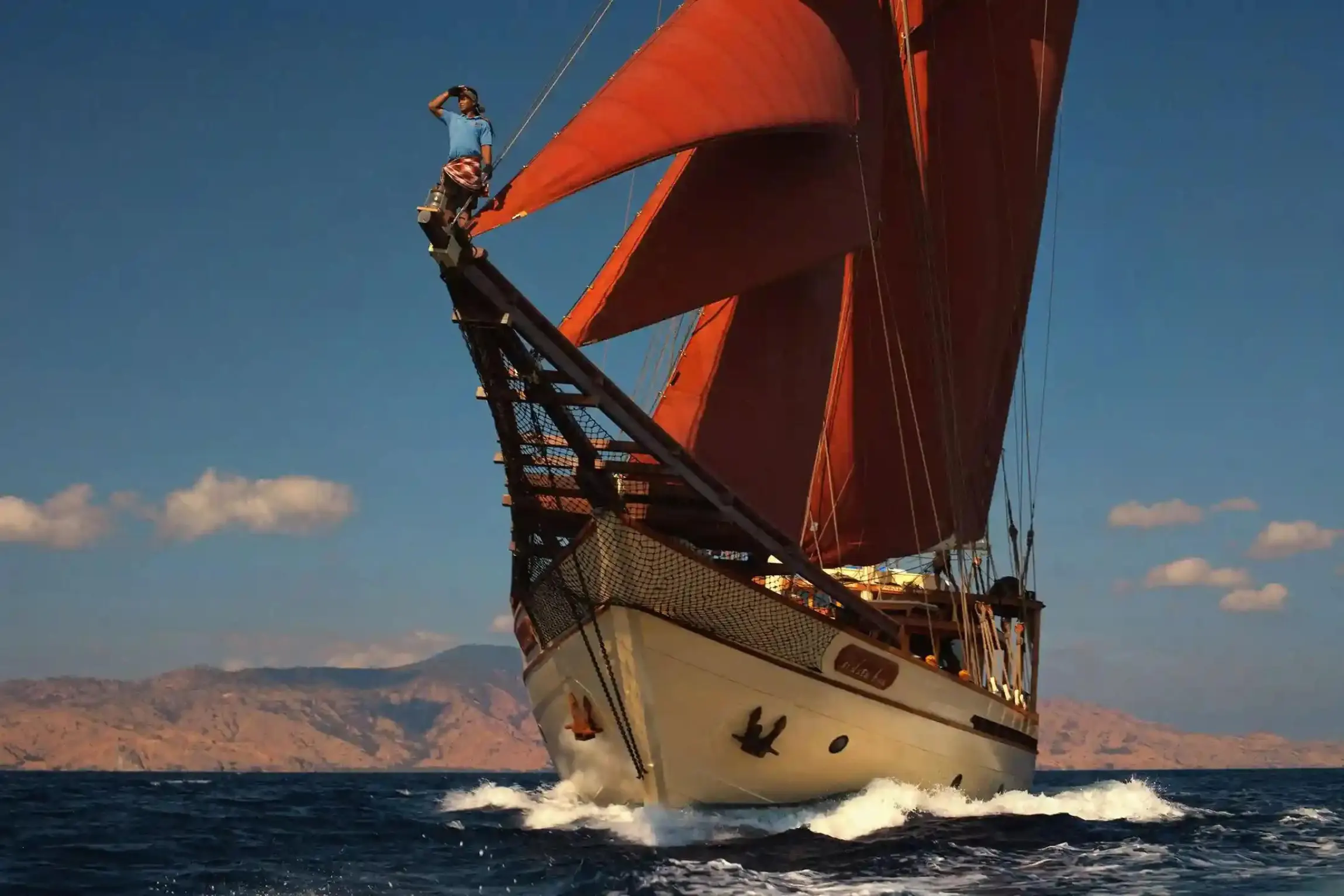 komodo flores tour_vvip boat_si_duta_boa 02